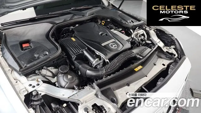 MERCEDES BENZ E-Classe W213 E200 Avantgarde 2017 — photo 6 sur 20