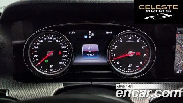 MERCEDES BENZ E-Classe W213 E200 Avantgarde 2017 — photo 8 sur 20