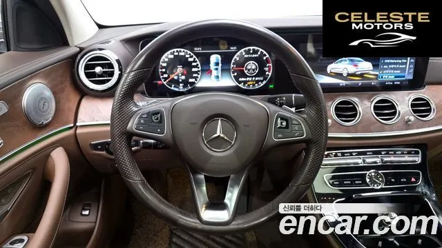 MERCEDES BENZ E-Classe W213 E300 Exclusive 2017 — photo 13 sur 26