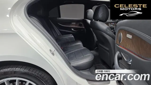 MERCEDES BENZ E-Classe W213 E220d 4MATIC Exclusive 2021 — photo 12 sur 26