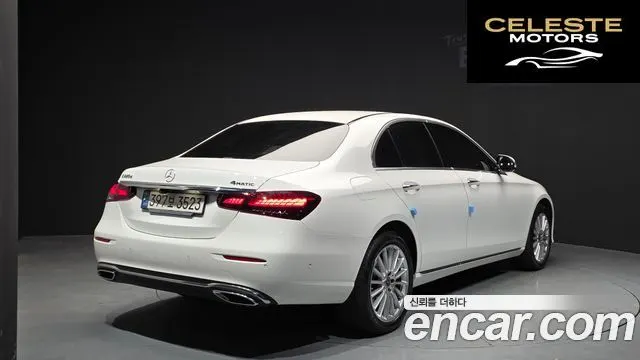 MERCEDES BENZ E-Classe W213 E220d 4MATIC Exclusive 2021 — photo 2 sur 26