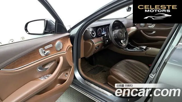 MERCEDES BENZ E-Classe W213 E300 Exclusive 2017 — photo 10 sur 26