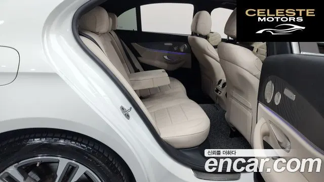 MERCEDES BENZ E-Classe W213 E350 4MATIC Avantgarde 2022 — photo 11 sur 20
