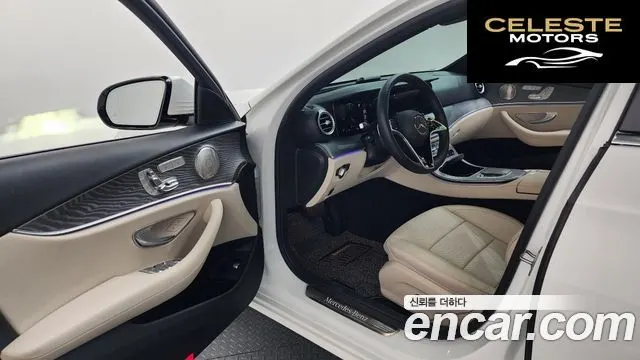 MERCEDES BENZ E-Classe W213 E350 4MATIC Avantgarde 2022 — photo 9 sur 20