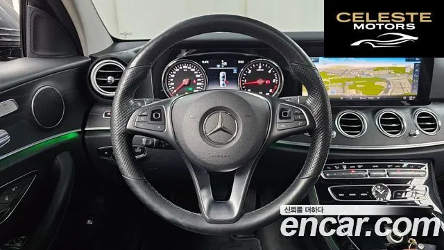 MERCEDES BENZ E-Classe W213 E220d 4MATIC Avantgarde 2018 — photo 13 sur 20