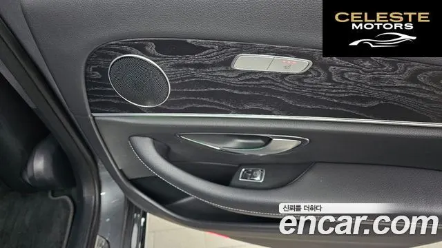 MERCEDES BENZ E-Classe W213 E220d 4MATIC Avantgarde 2018 — photo 18 sur 20