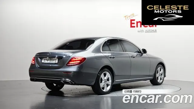 MERCEDES BENZ E-Classe W213 E220d 4MATIC Avantgarde 2018 — photo 2 sur 20