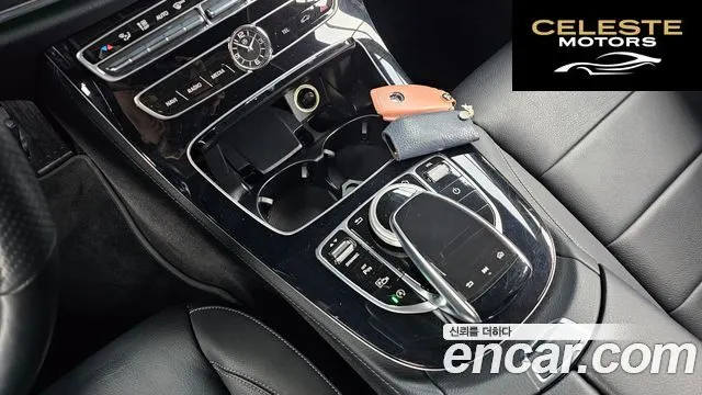 MERCEDES BENZ E-Classe W213 E220d 4MATIC Avantgarde 2018 — photo 9 sur 20