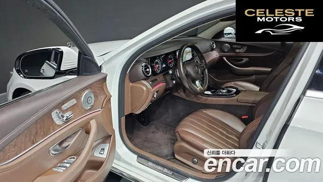 MERCEDES BENZ E-Classe W213 E220d Exclusive 2017 — photo 10 sur 20