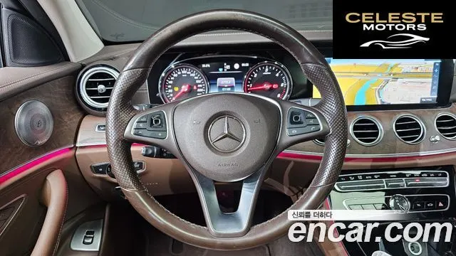 MERCEDES BENZ E-Classe W213 E220d Exclusive 2017 — photo 14 sur 20