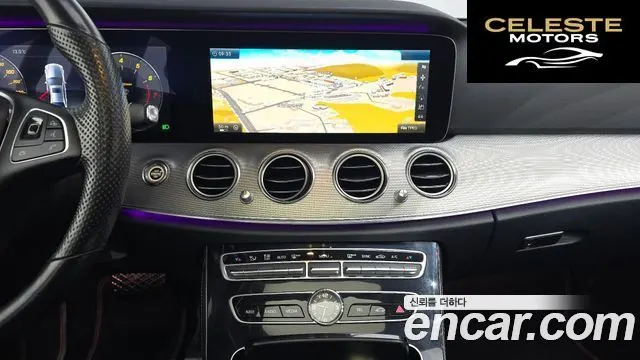 MERCEDES BENZ E-Classe W213 E300 Avantgarde 2017 — photo 14 sur 20