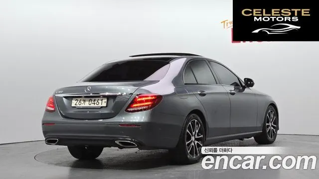 MERCEDES BENZ E-Classe W213 E300 Avantgarde 2017 — photo 2 sur 20