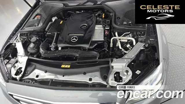 MERCEDES BENZ E-Classe W213 E300 Avantgarde 2017 — photo 6 sur 20