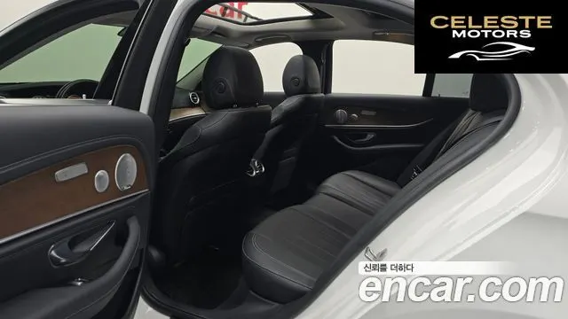 MERCEDES BENZ E-Classe W213 E300 4MATIC Exclusive 2019 — photo 12 sur 20