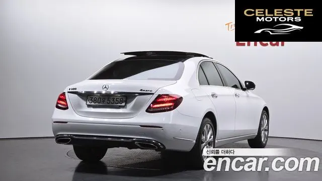 MERCEDES BENZ E-Classe W213 E300 4MATIC Exclusive 2019 — photo 2 sur 20