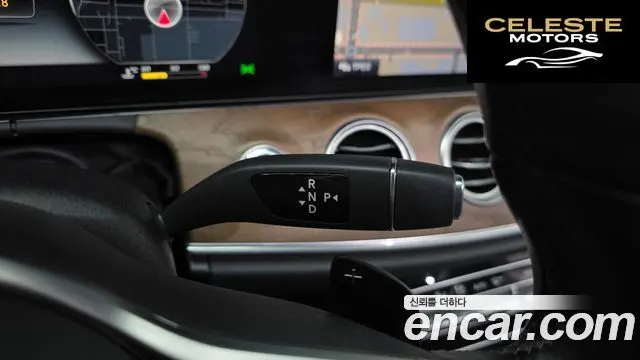 MERCEDES BENZ E-Classe W213 E300 4MATIC Exclusive 2019 — photo 9 sur 20