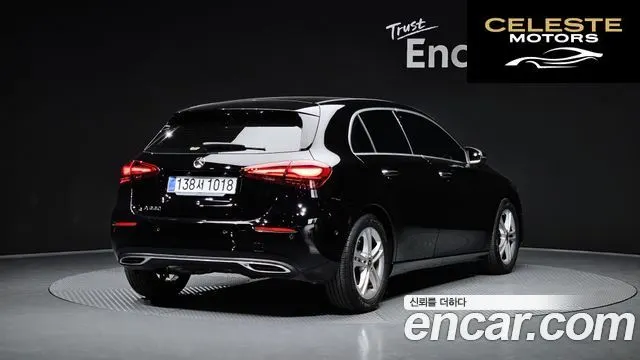MERCEDES BENZ A-Classe W177 A220 Hatchback 2024 — photo 2 sur 20