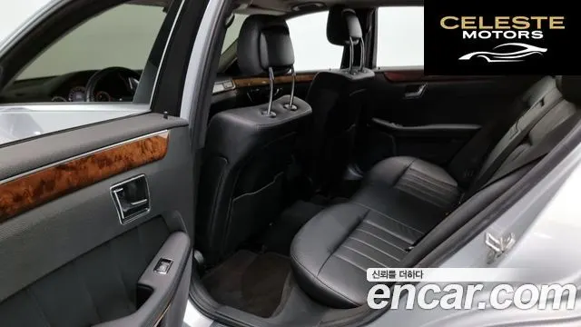 MERCEDES BENZ E-Classe W212 E300 2010 — photo 12 sur 20