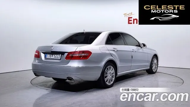 MERCEDES BENZ E-Classe W212 E300 2010 — photo 2 sur 20