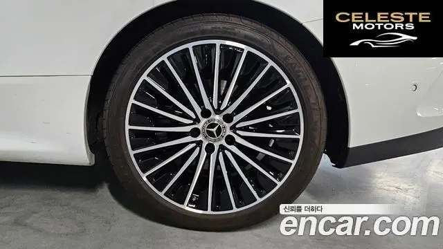 MERCEDES BENZ CLE-Classe C236 CLE200 Cabriolet 2024 — photo 18 sur 25