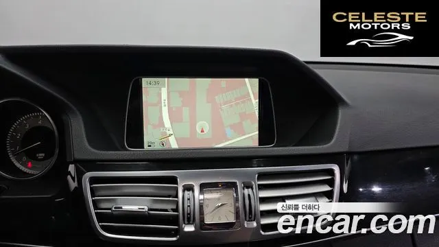 MERCEDES BENZ E-Classe W212 E300 Avantgarde 2014 — photo 14 sur 20