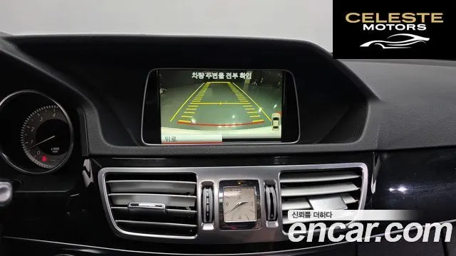 MERCEDES BENZ E-Classe W212 E300 Avantgarde 2014 — photo 15 sur 20