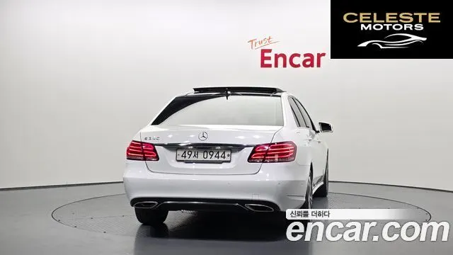 MERCEDES BENZ E-Classe W212 E300 Avantgarde 2014 — photo 4 sur 20