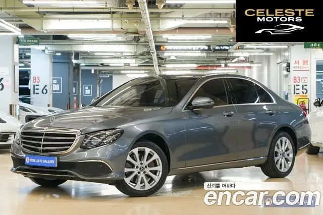 MERCEDES BENZ E-Classe W213 E300 4MATIC Exclusive 2019 — photo 21 sur 26