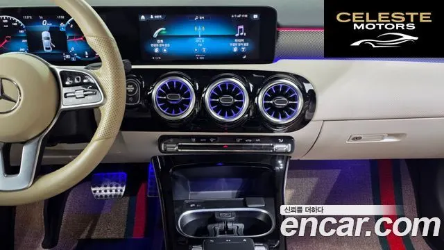MERCEDES BENZ A-Classe W177 A200d Berline 2023 — photo 14 sur 20