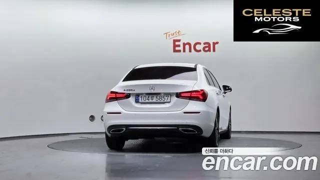 MERCEDES BENZ A-Classe W177 A200d Berline 2023 — photo 4 sur 20
