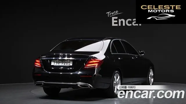 MERCEDES BENZ E-Classe W213 E200 Avantgarde 2018 — photo 2 sur 20