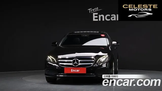 MERCEDES BENZ E-Classe W213 E200 Avantgarde 2018 — photo 3 sur 20