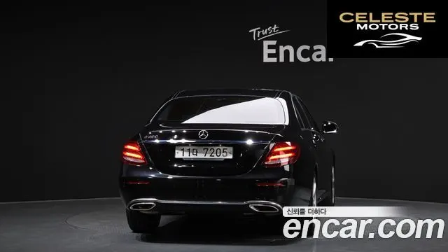 MERCEDES BENZ E-Classe W213 E200 Avantgarde 2018 — photo 4 sur 20