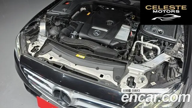 MERCEDES BENZ E-Classe W213 E200 Avantgarde 2018 — photo 6 sur 20
