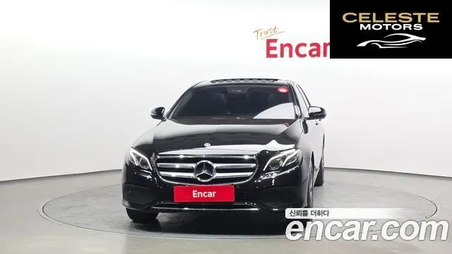 MERCEDES BENZ E-Classe W213 E220d Avantgarde 2020 — photo 3 sur 20