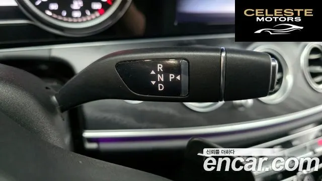 MERCEDES BENZ E-Classe W213 E220d Avantgarde 2020 — photo 9 sur 20