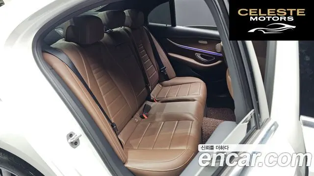 MERCEDES BENZ E-Classe W213 E220d 4MATIC Exclusive 2021 — photo 12 sur 26