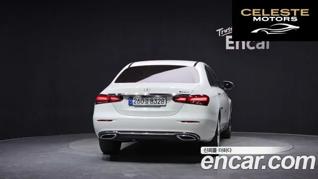 MERCEDES BENZ E-Classe W213 E220d 4MATIC Exclusive 2021 — photo 4 sur 26