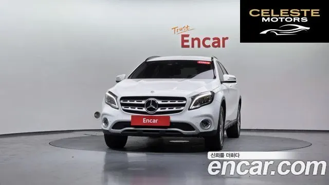 MERCEDES BENZ GLA-Classe X156 GLA220 2019 — photo 2 sur 20