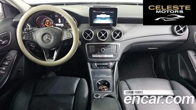 MERCEDES BENZ GLA-Classe X156 GLA220 2019 — photo 6 sur 20