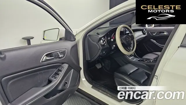 MERCEDES BENZ GLA-Classe X156 GLA220 2019 — photo 9 sur 20