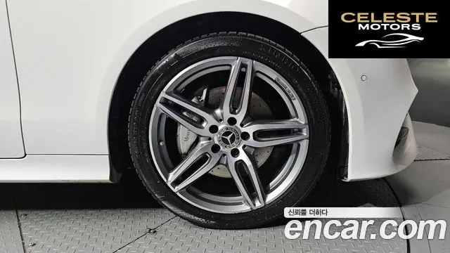 MERCEDES BENZ E-Classe W213 E220d Coupé 2019 — photo 5 sur 20