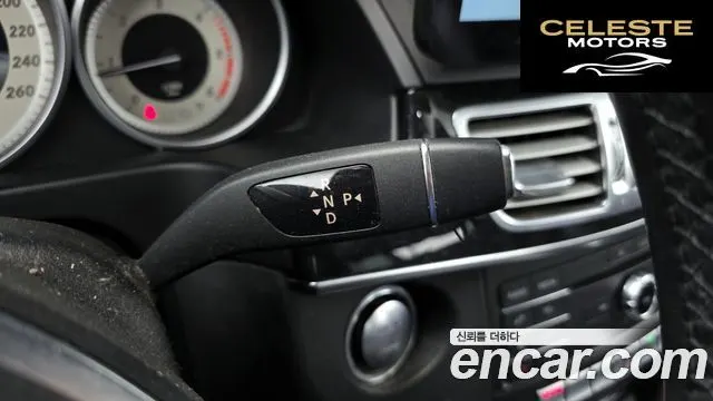 MERCEDES BENZ E-Classe W212 E220 Avantgarde Sport 2016 — photo 9 sur 20