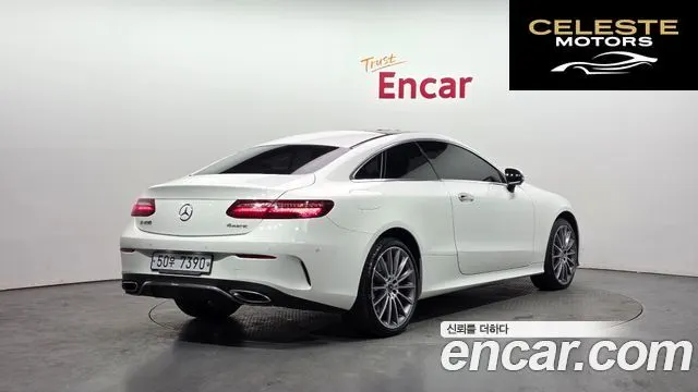 MERCEDES BENZ E-Classe W213 E400 4MATIC Coupé 2017 — photo 2 sur 26