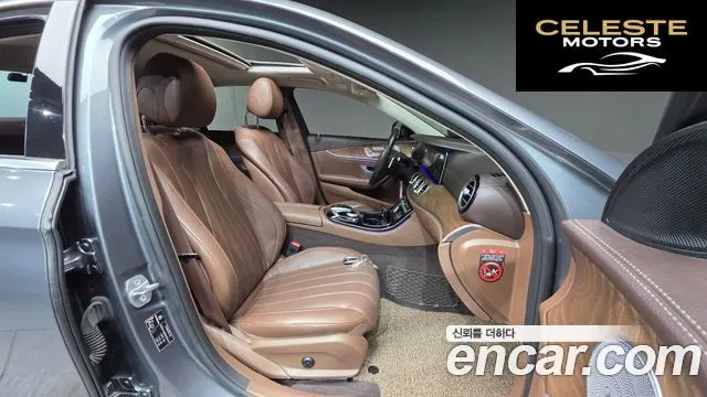 MERCEDES BENZ E-Classe W213 E300 4MATIC Exclusive 2018 — photo 10 sur 20