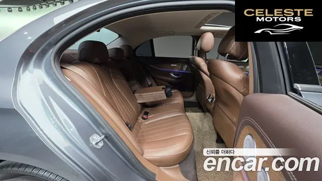 MERCEDES BENZ E-Classe W213 E300 4MATIC Exclusive 2018 — photo 19 sur 20