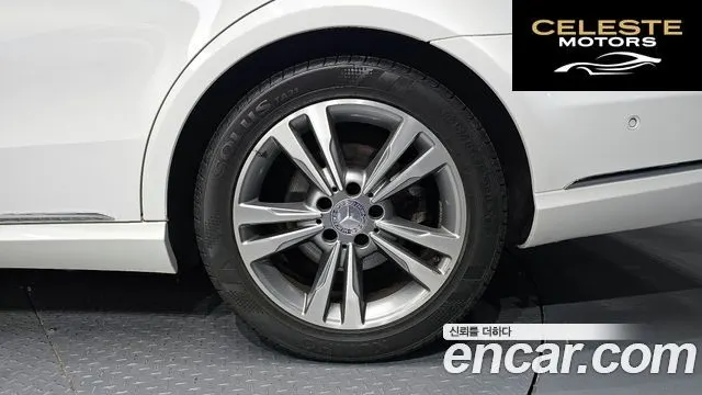 MERCEDES BENZ E-Classe W212 E220 CDI Avantgarde 2014 — photo 5 sur 20