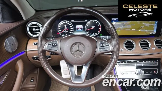 MERCEDES BENZ E-Classe W213 E300 4MATIC Exclusive 2018 — photo 14 sur 20