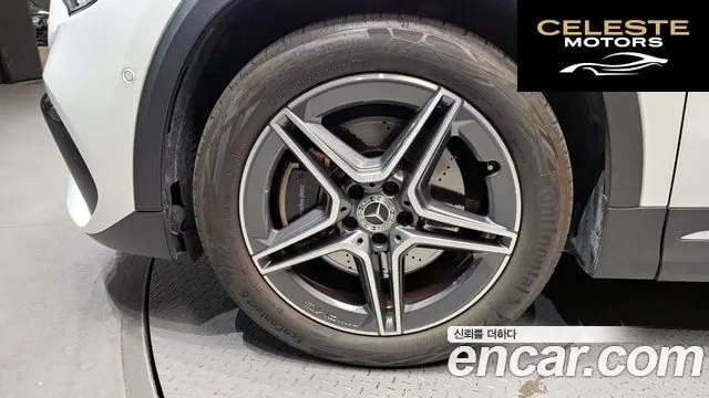 MERCEDES BENZ GLA-Classe H247 GLA250 4MATIC 2020 — photo 5 sur 20