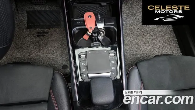 MERCEDES BENZ GLB-Classe X247 GLB250 4MATIC 2021 — photo 9 sur 26